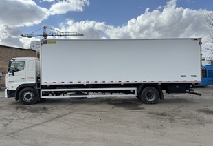 HINO 700 (18т) 4×2 РЕФРИЖЕРАТОР ХОУ THERMO KING T-1080